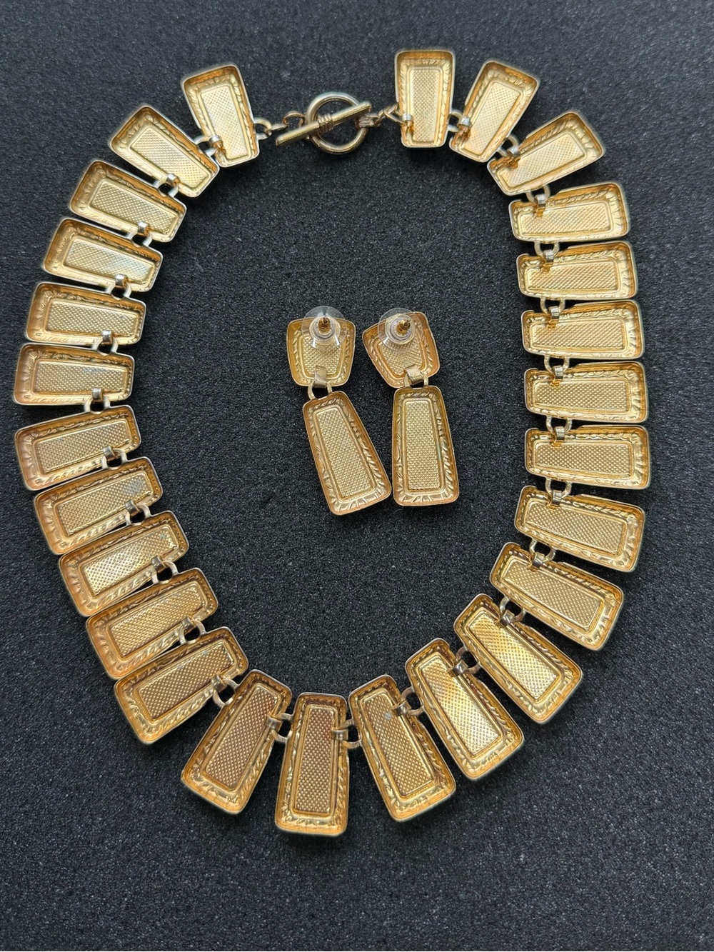 Vintage Gold-Tone Multicolor Enamel Link Necklace And Earrings Set - Picture 8 of 9